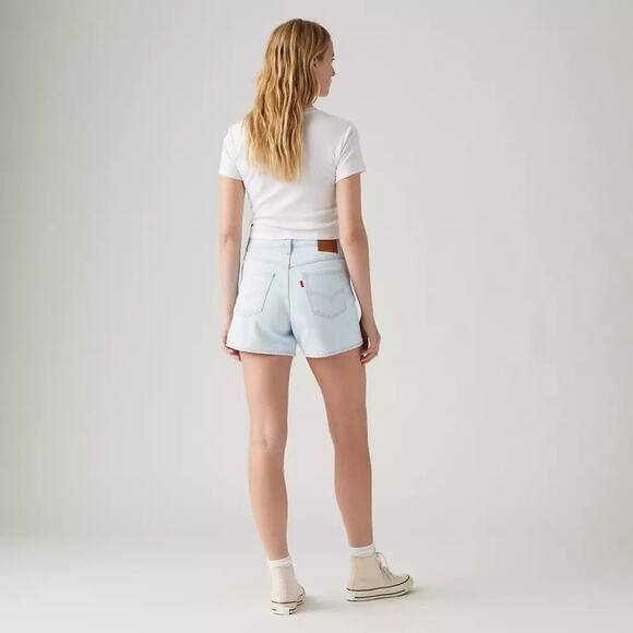 Levis 80s Mom Womens Shorts Light Wash - 25 - Picture 2 of 8